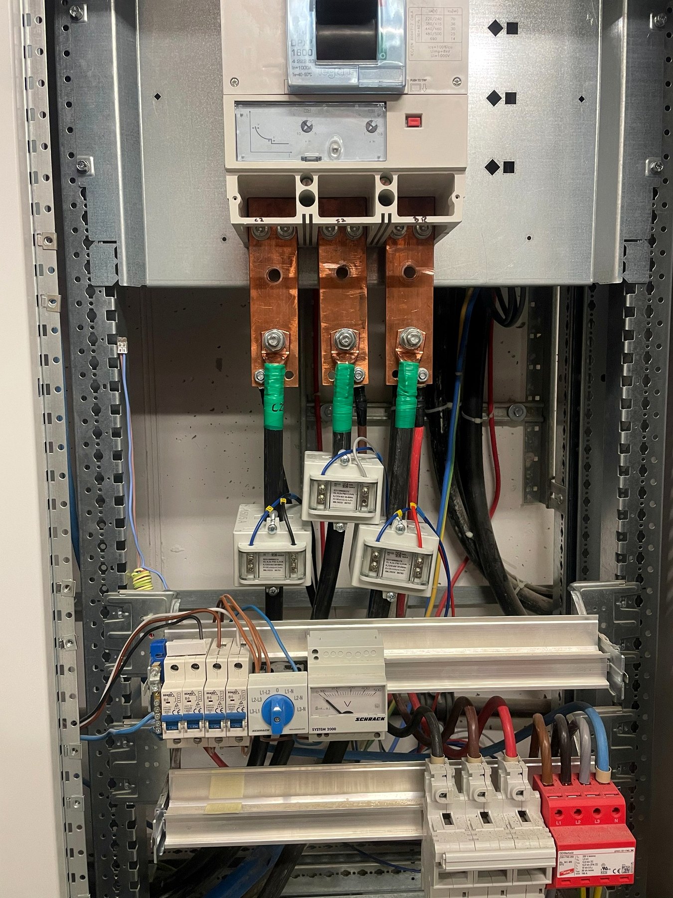 Instalacja elektryczna podczas pomiarów